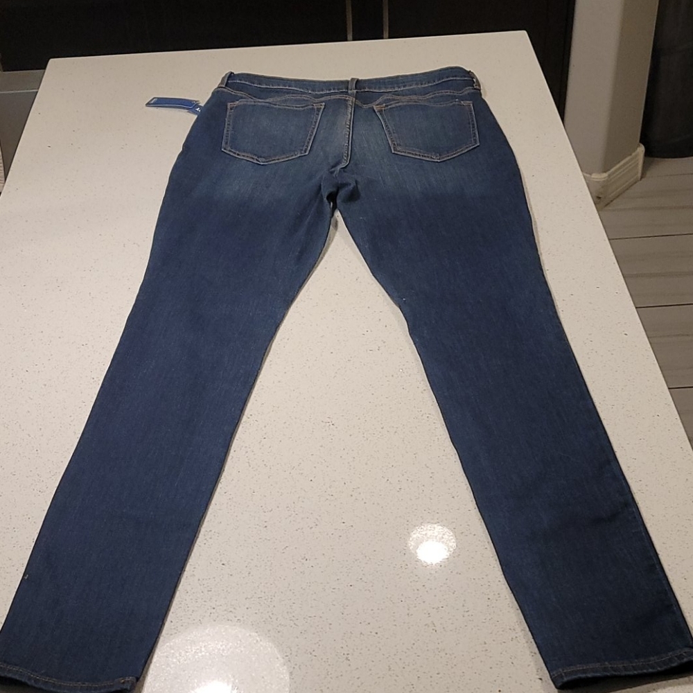 Jeans - Picture 3 of 4